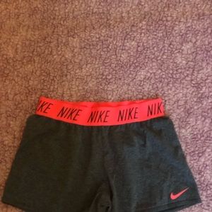 Nikes Shorts